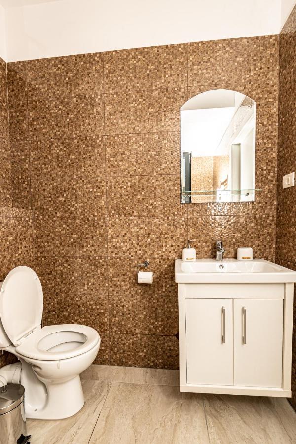 Danilo Apartments Mamaia Nord ナボダリ エクステリア 写真