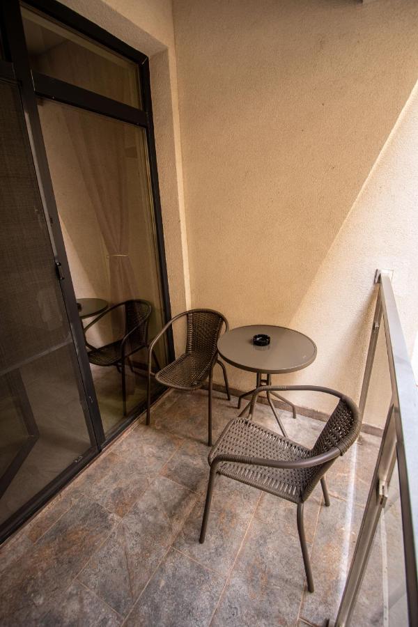 Danilo Apartments Mamaia Nord ナボダリ エクステリア 写真